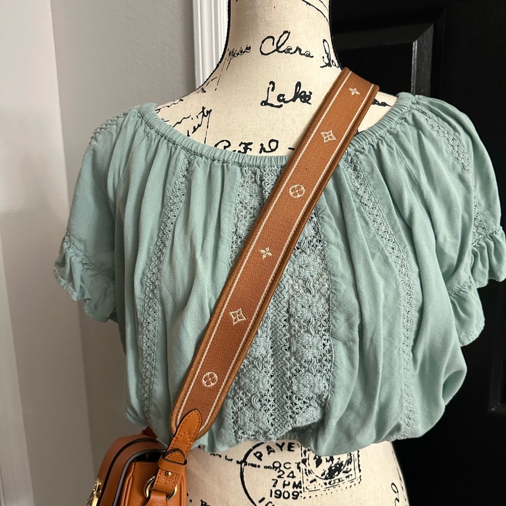 VENUS Light Green Crop Top with Lace Detail